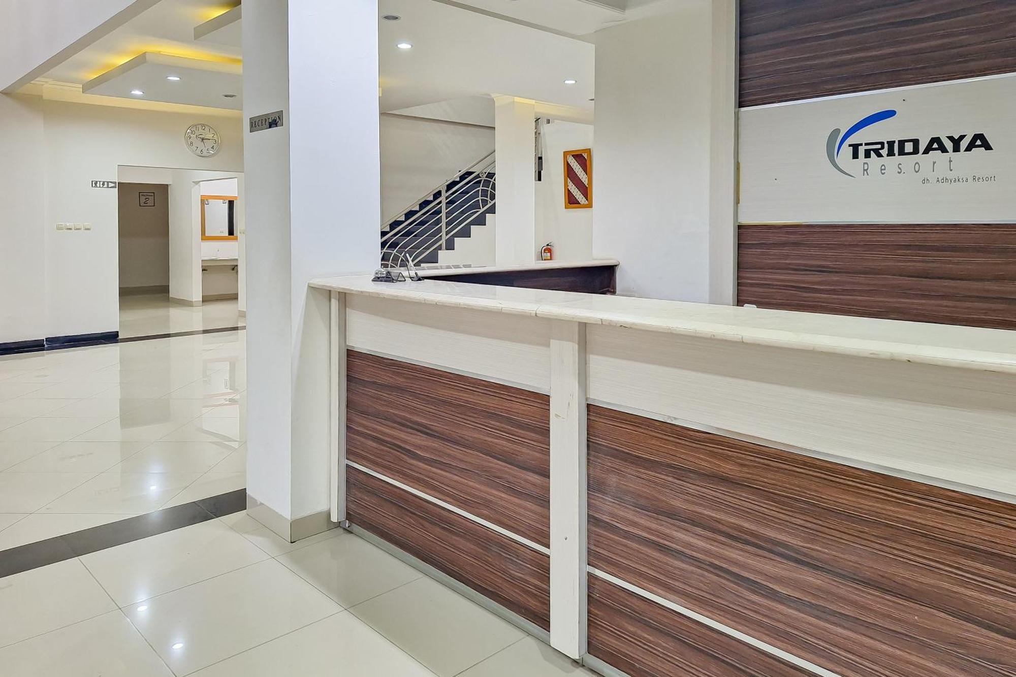 Urbanview Hotel Tridaya Cisarua Puncak Exterior photo